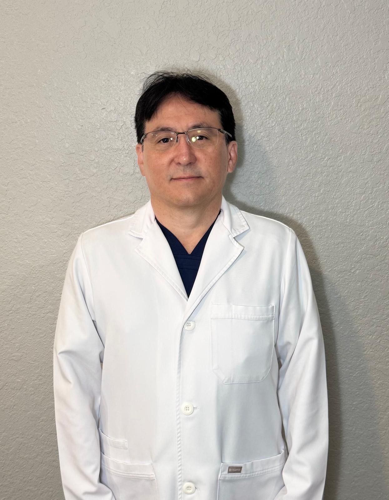Dr. Carlos Carranza, MD