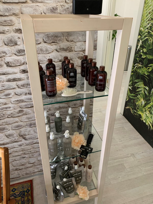 Prodotti per capelli con ingredienti naturali