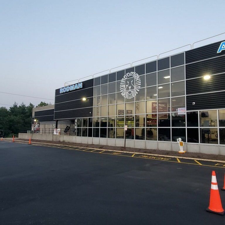 A large building with a lion on the side of it