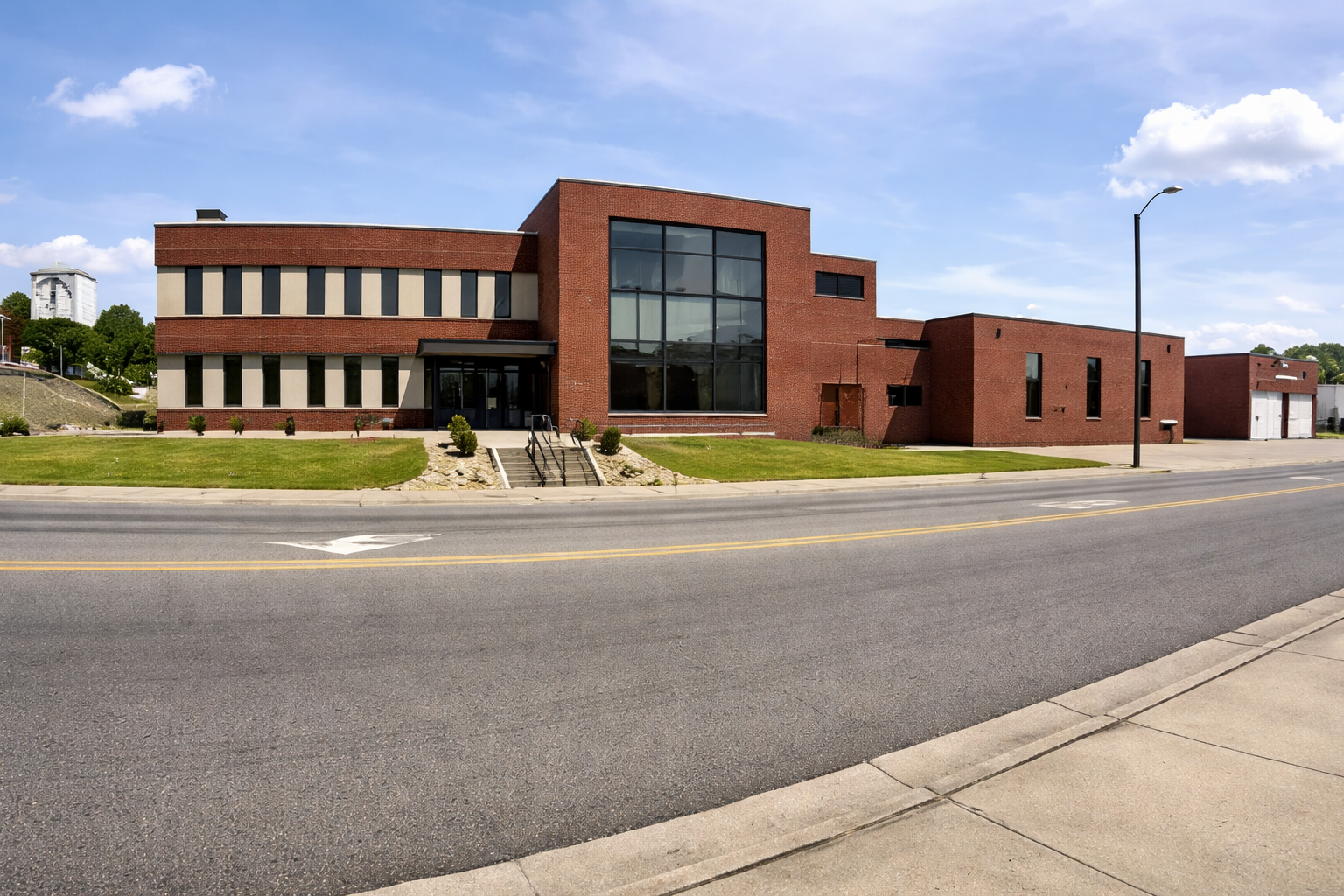 1916 West State Street Warhouse & Office Space For Lease - Property Specs on Image