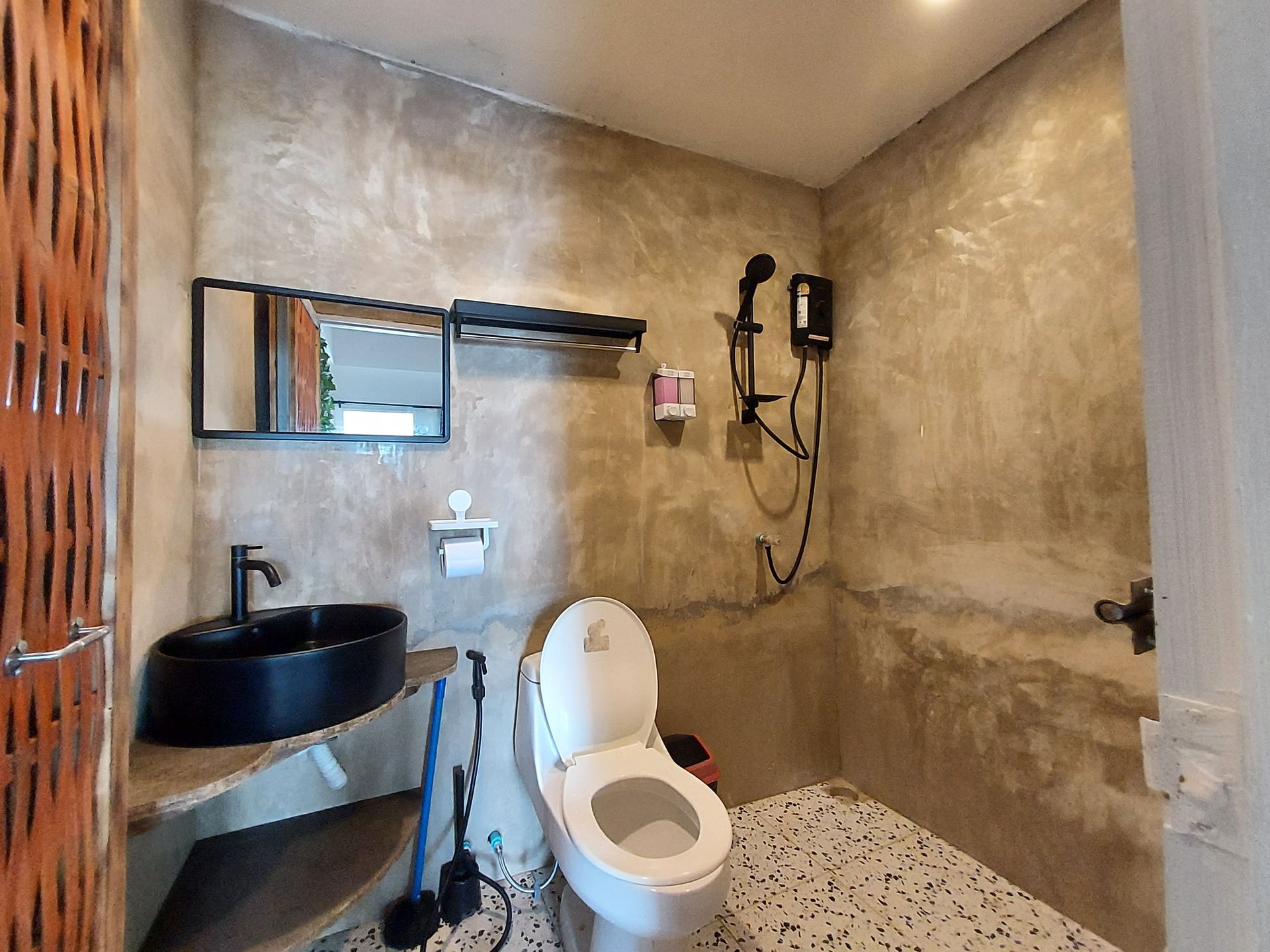 bathroom in garden room with patio