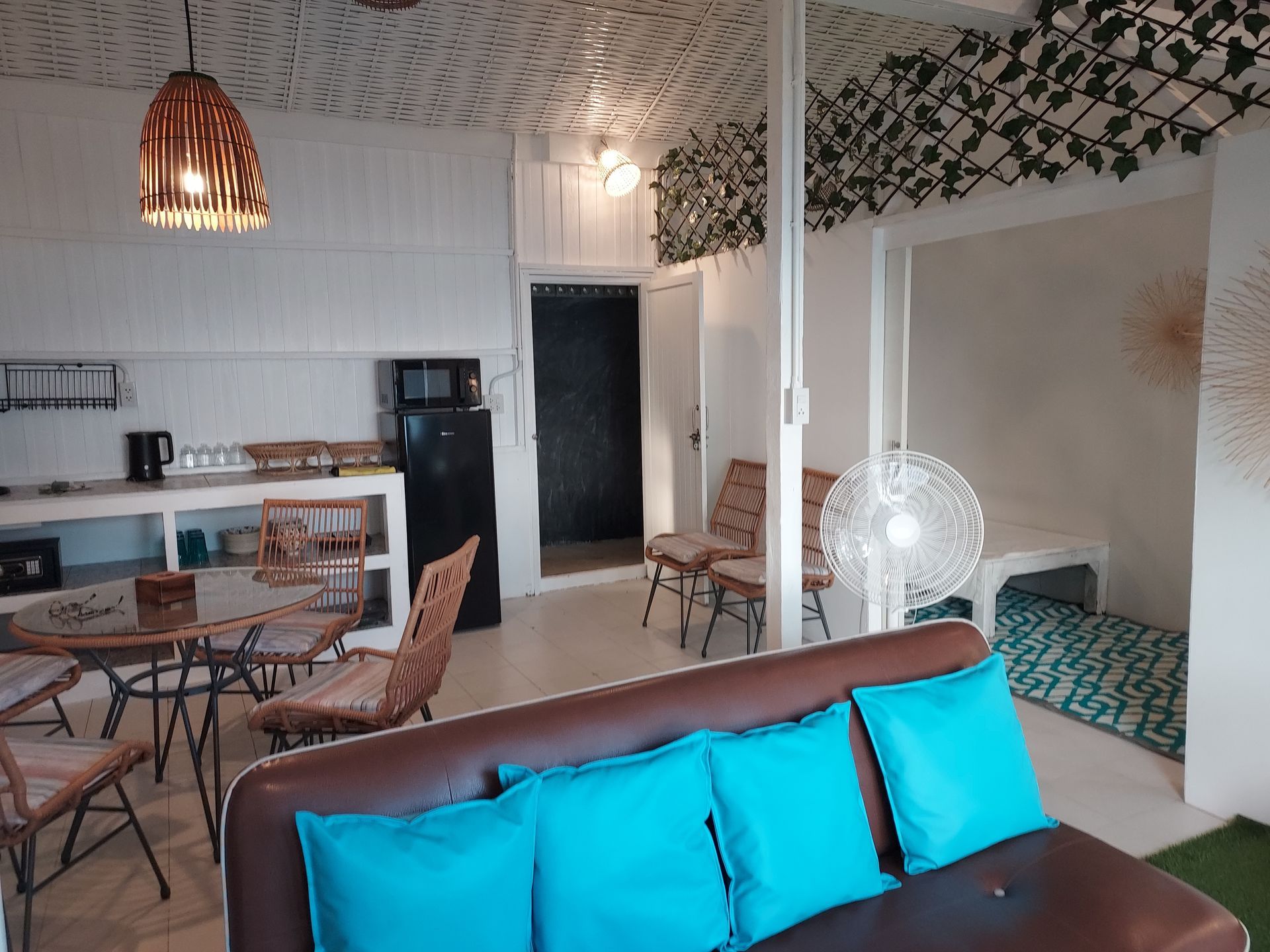 livingroom in our familyroom, the boathouse