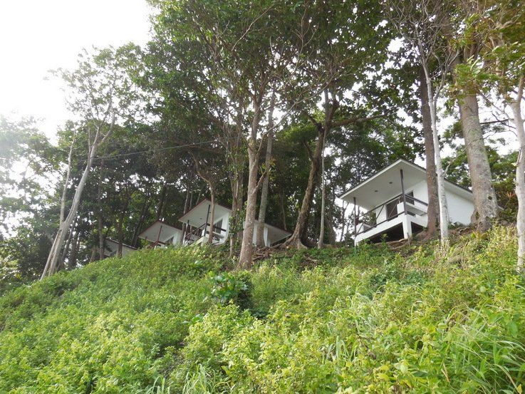 cliff top bungalows at cliff cottage