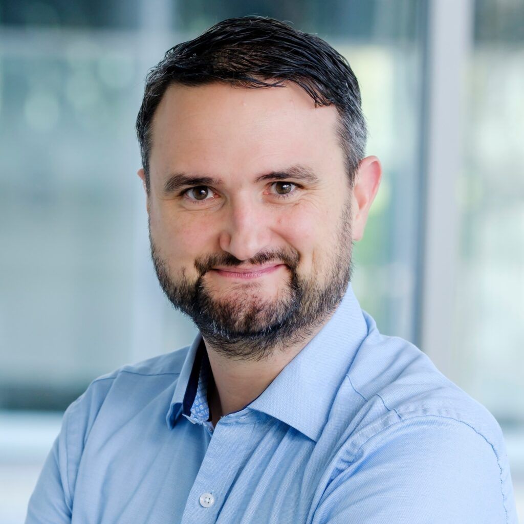 Dr. Winfried Ebner Dr. Winfried Ebner