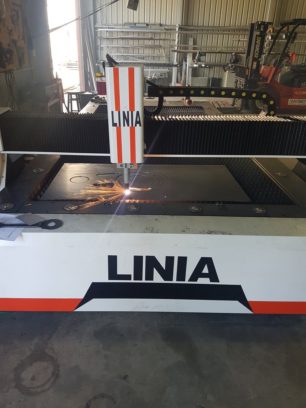 Linia CNC Plasma — D & M Sheetmetal Gladstone QLD