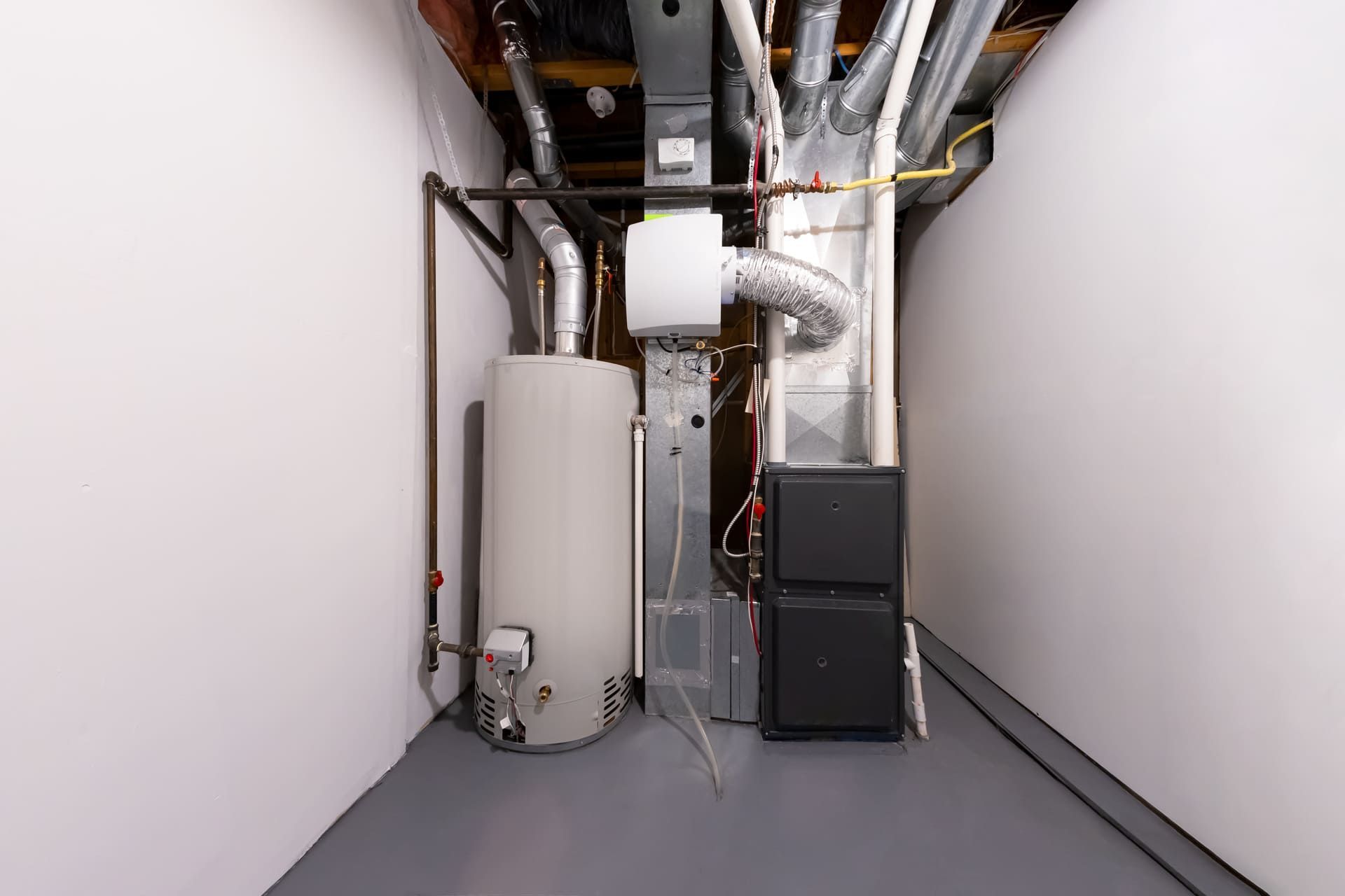 A home high efficiency furnace. Furnace Dual Stage Electronically Commutated Motors. Motor Upflow/Horizontal Furnace Multi-Speed Two-Stage Energy efficient, a humidifier and a water heater.