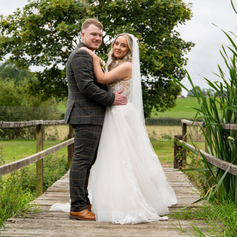 Looking for a local wedding photographer? Check out LS Photography's review and then contact us.