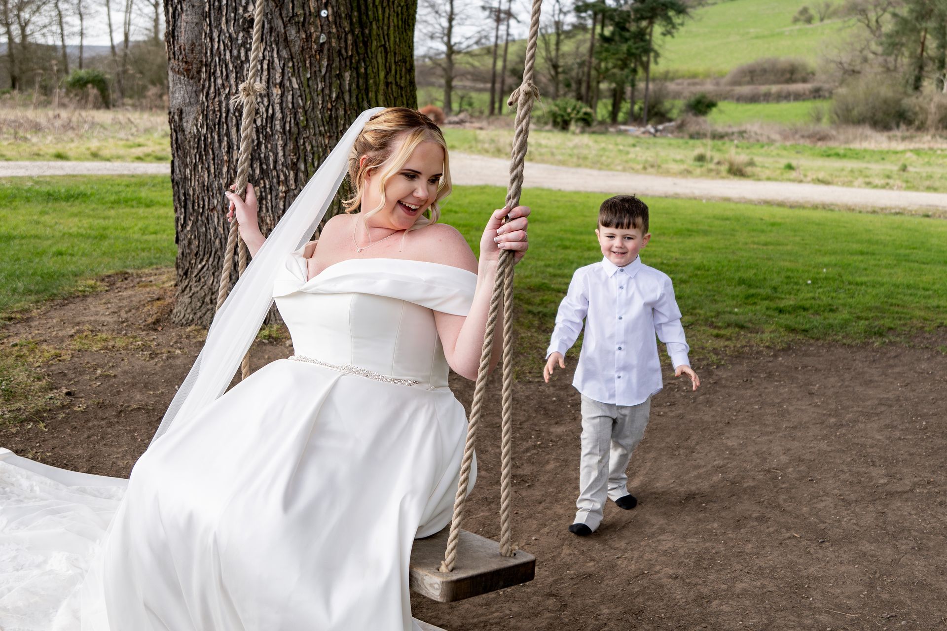 LS Photography - Trusted wedding photographer all over the UK