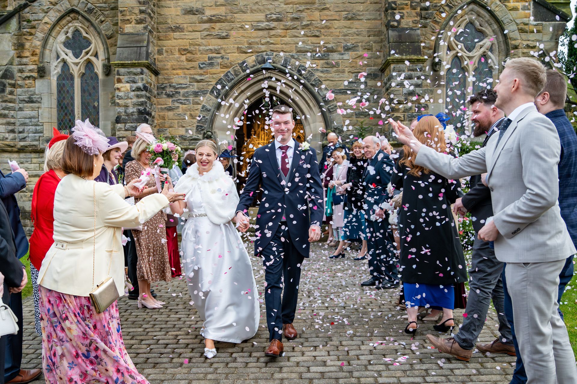 LS Photography - Trusted wedding photographer, confetti images