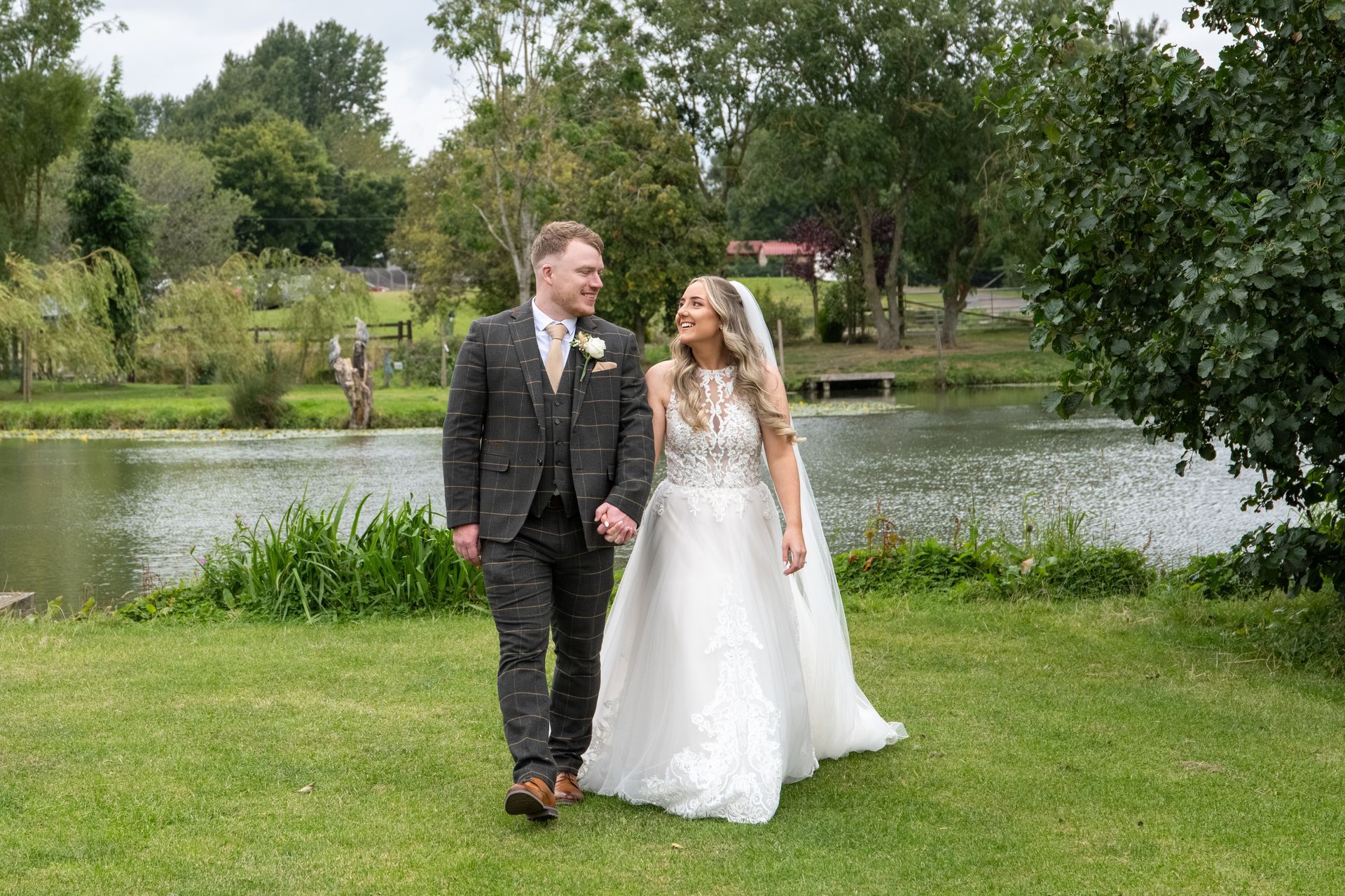 LS Photography - your trusted wedding photgrapher in the UK