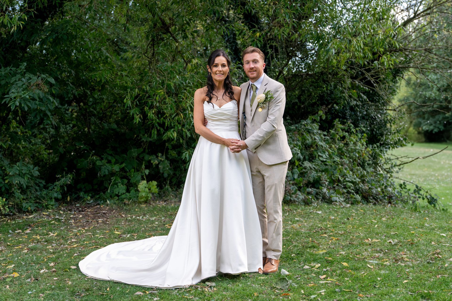 Your trusted wedding photographer - LS Photography - dress