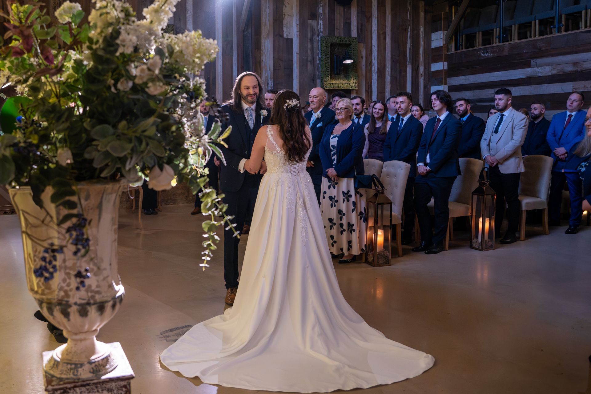 LS Photography - Trusted wedding photographer, first dance