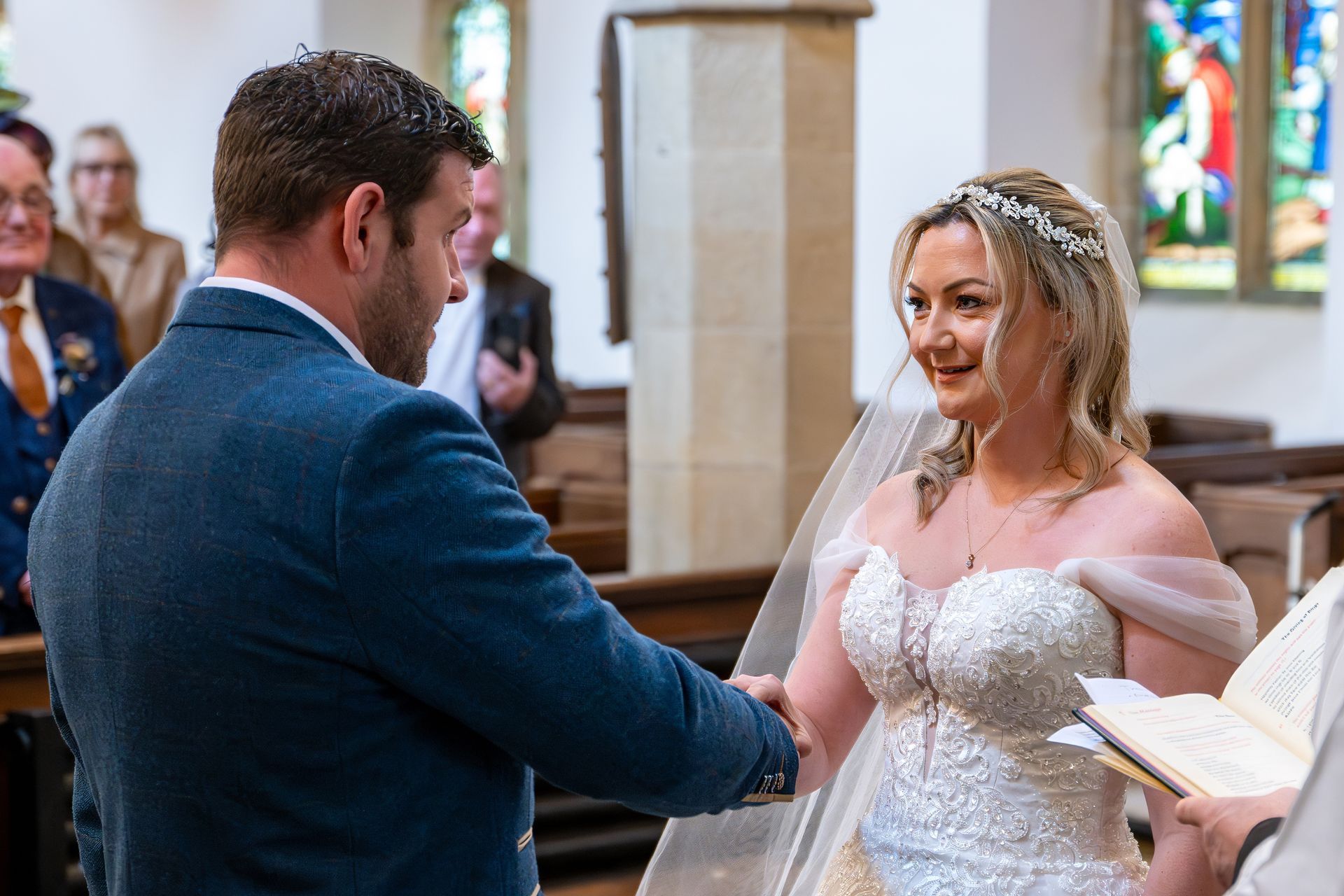 LS Photography - Trusted wedding photographer, at the ceremony