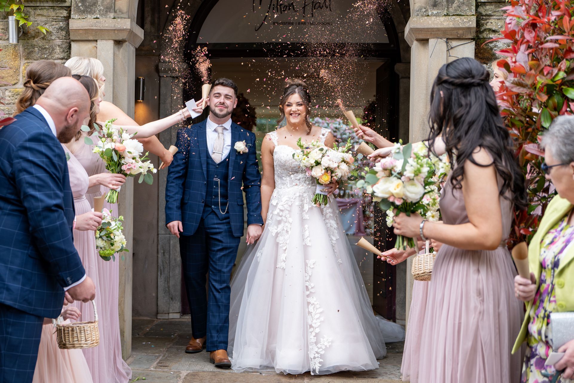 Trusted wedding photographer - LS Photography - confetti