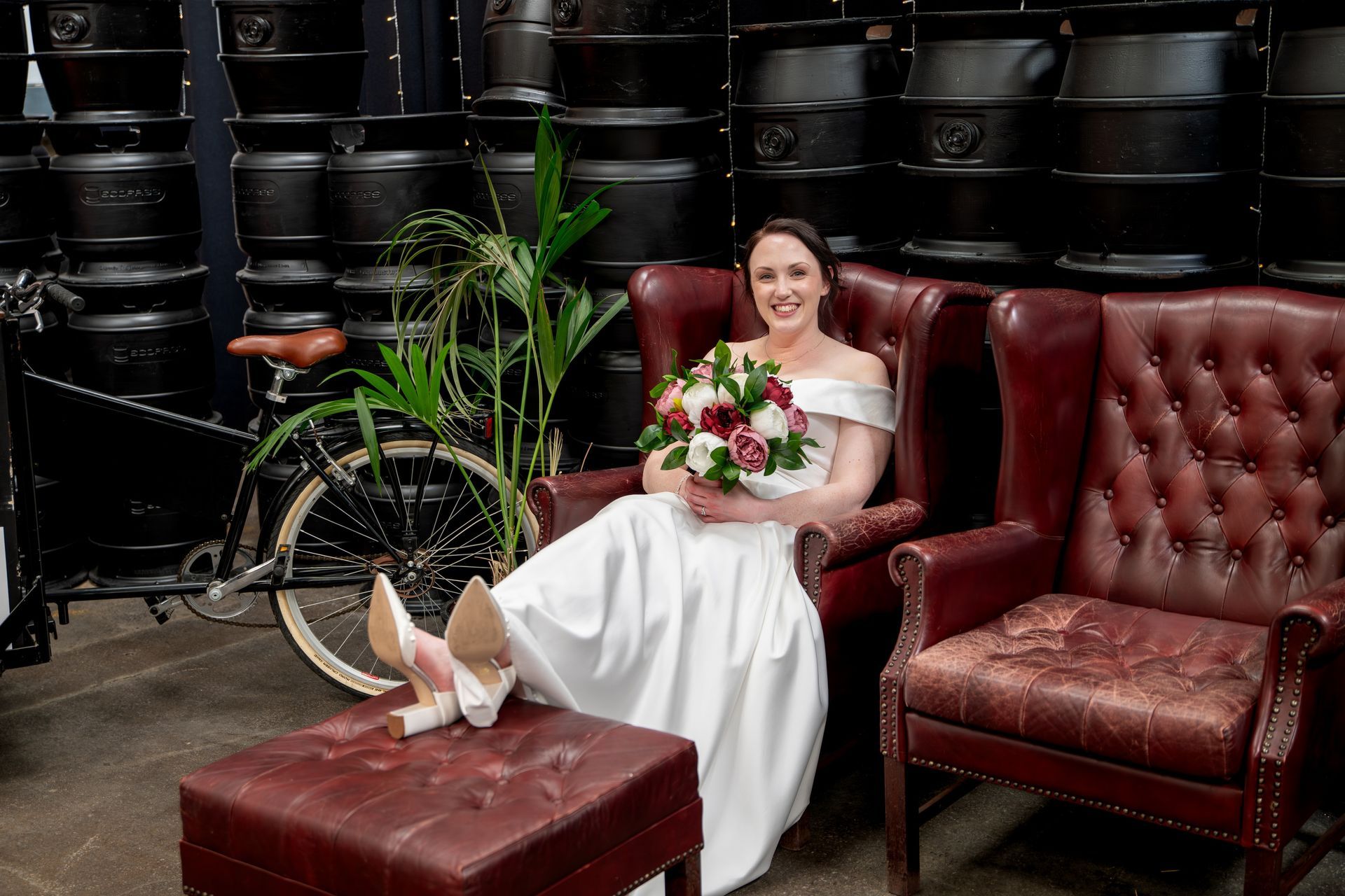 L.S. Photography - your local wedding photographer for relaxed images
