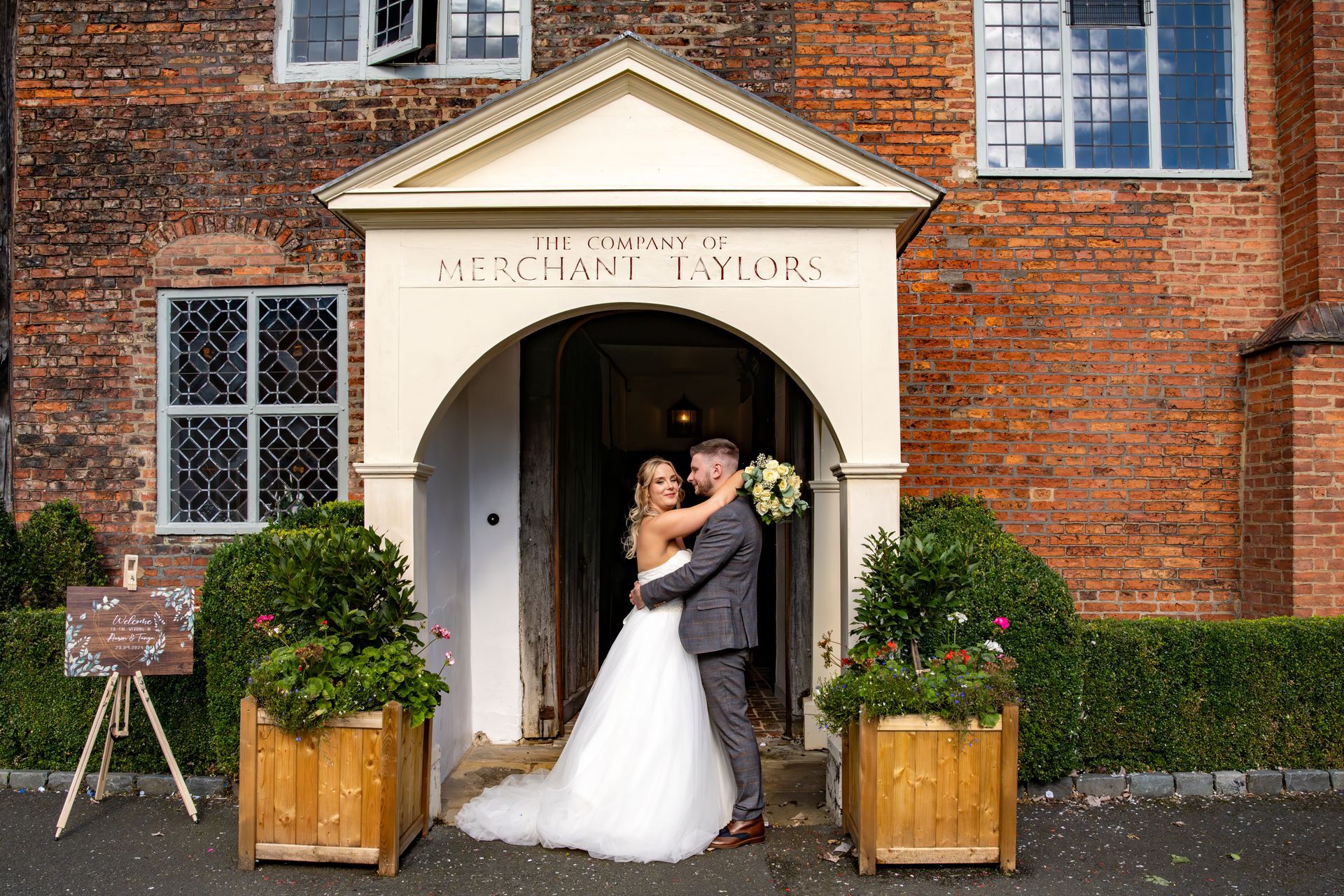 LS Photography - Trusted wedding photographer, candid style photos