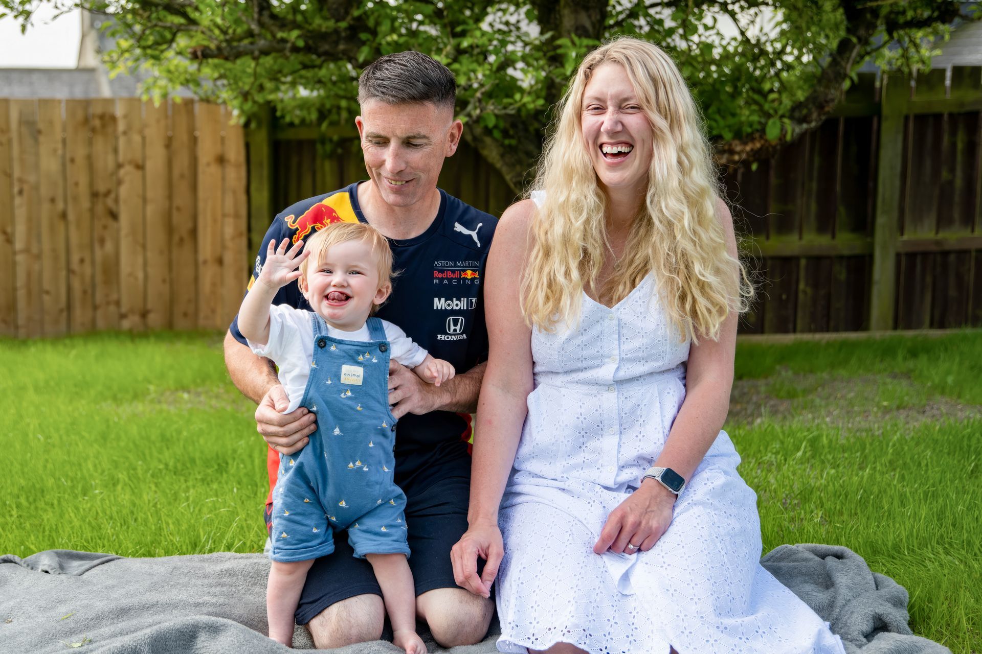 LS Photography - trusted wedding photographer as well as family events