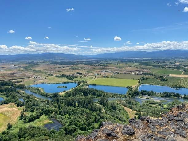 An image of the Rogue Valley in Medford Oregon.