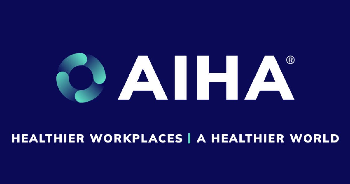 Le logo aiha est sur fond bleu.