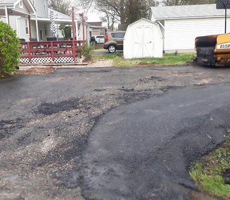 Fixing Asphalt Driveway - Saint Louis, MO - C&S Paving