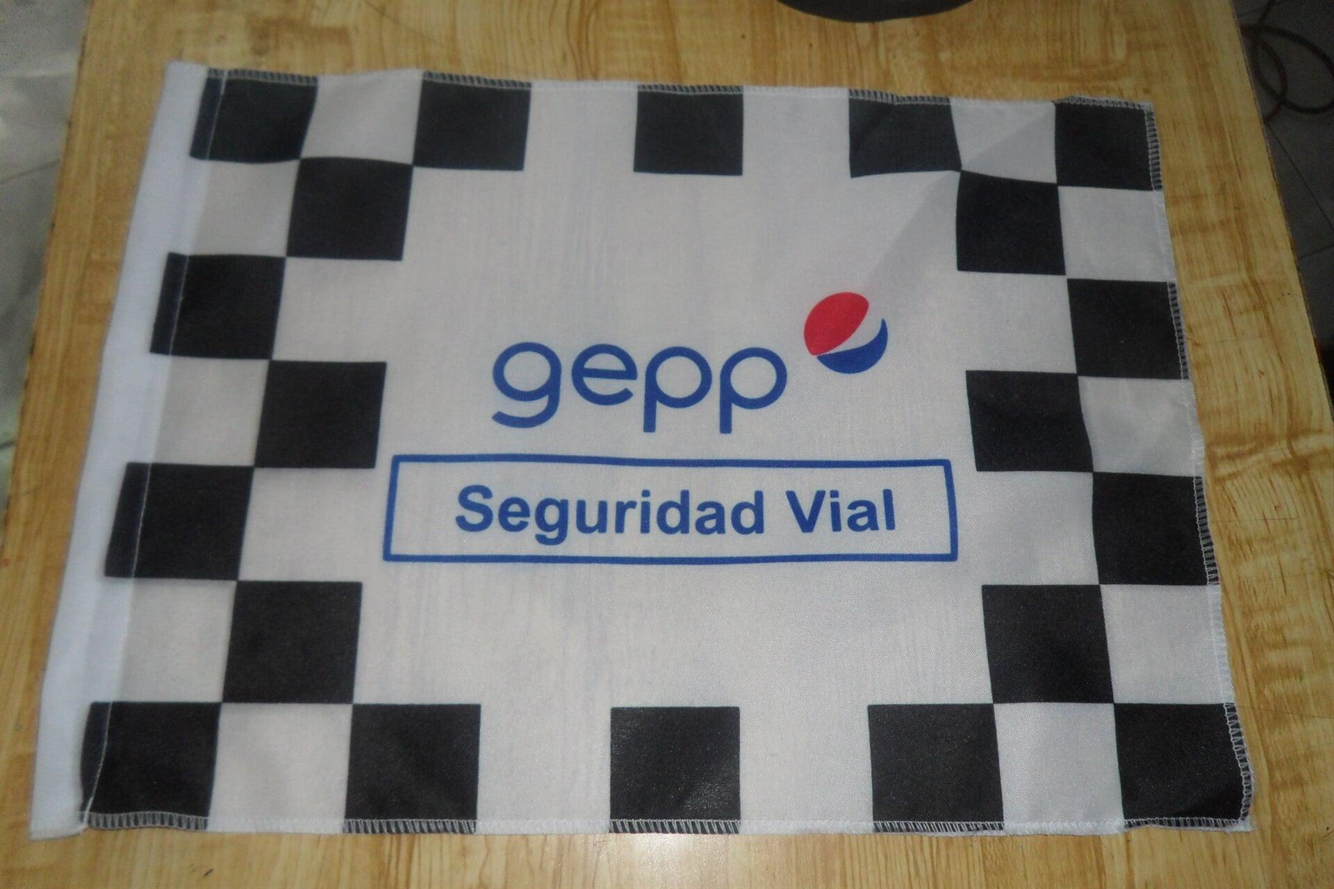 BANDERAS Y BANDEROLAS