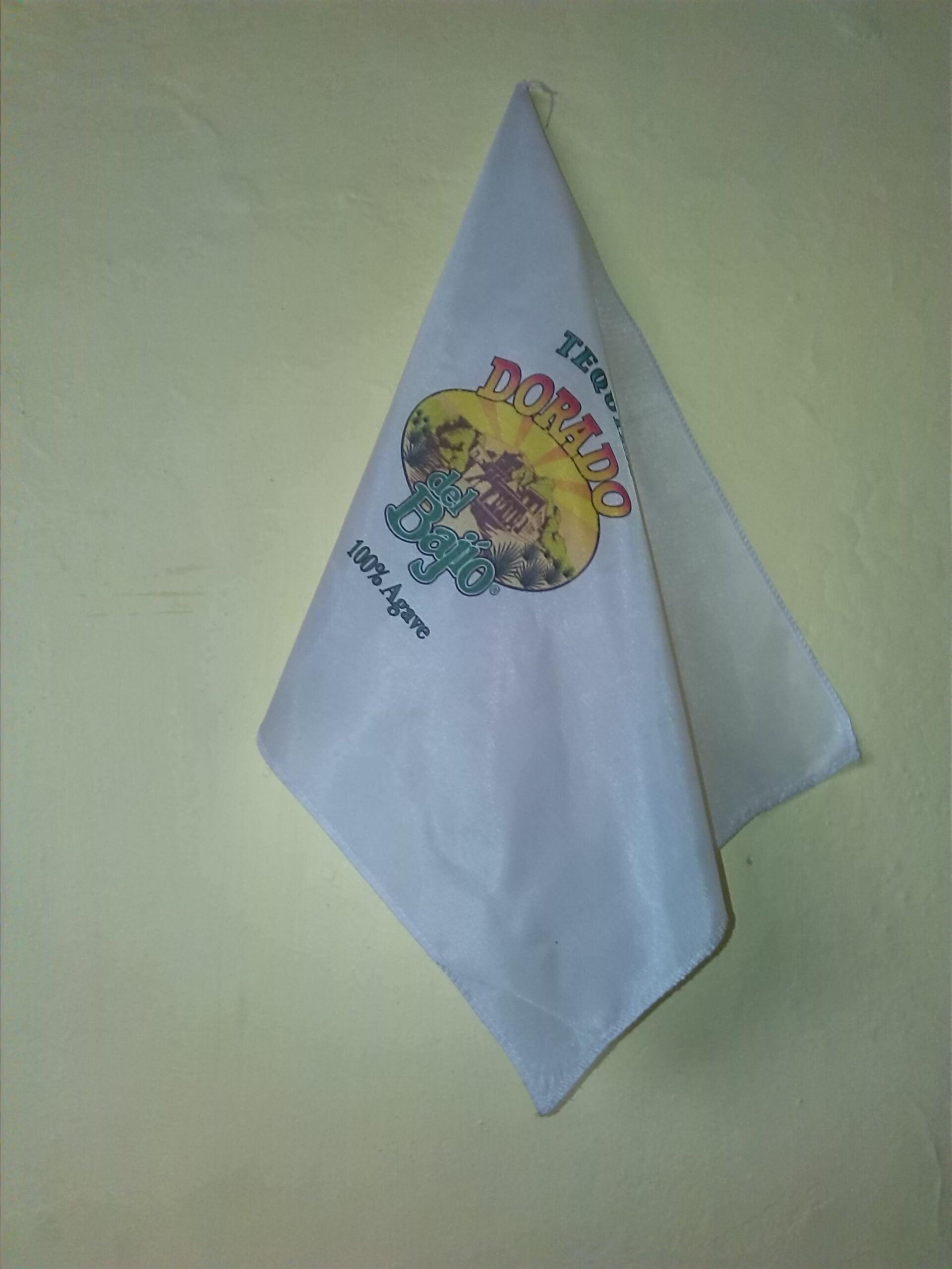 BANDERAS Y BANDEROLAS