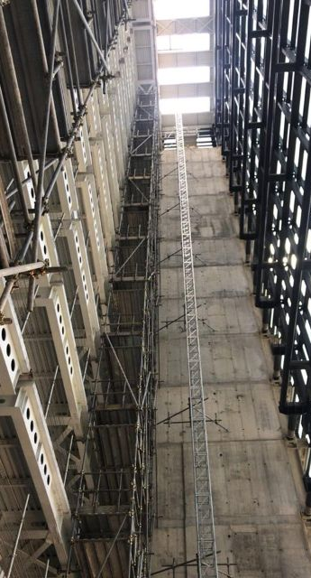 servizi di noleggio montacarichi