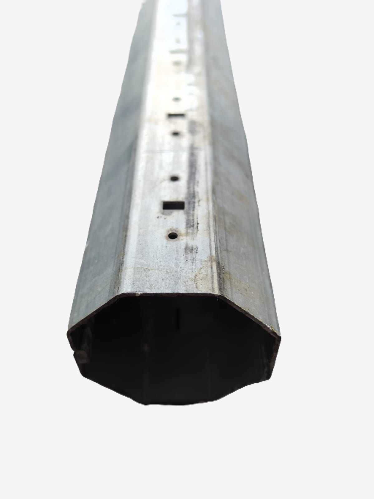 TUBO OCTAGONAL ACERO GALVANIZADO