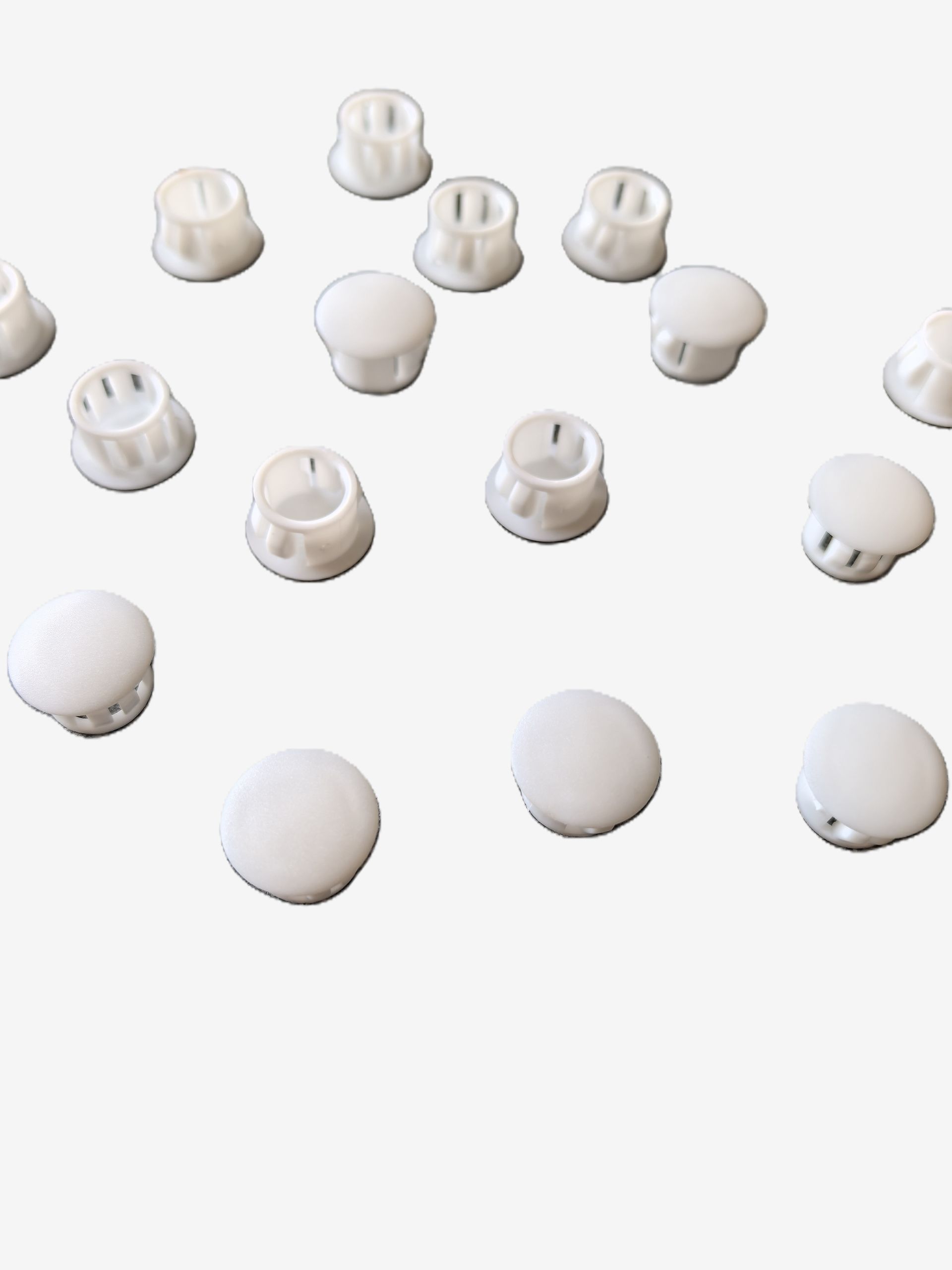 TAPA PLASTICO PERFORACION ALUMINIO