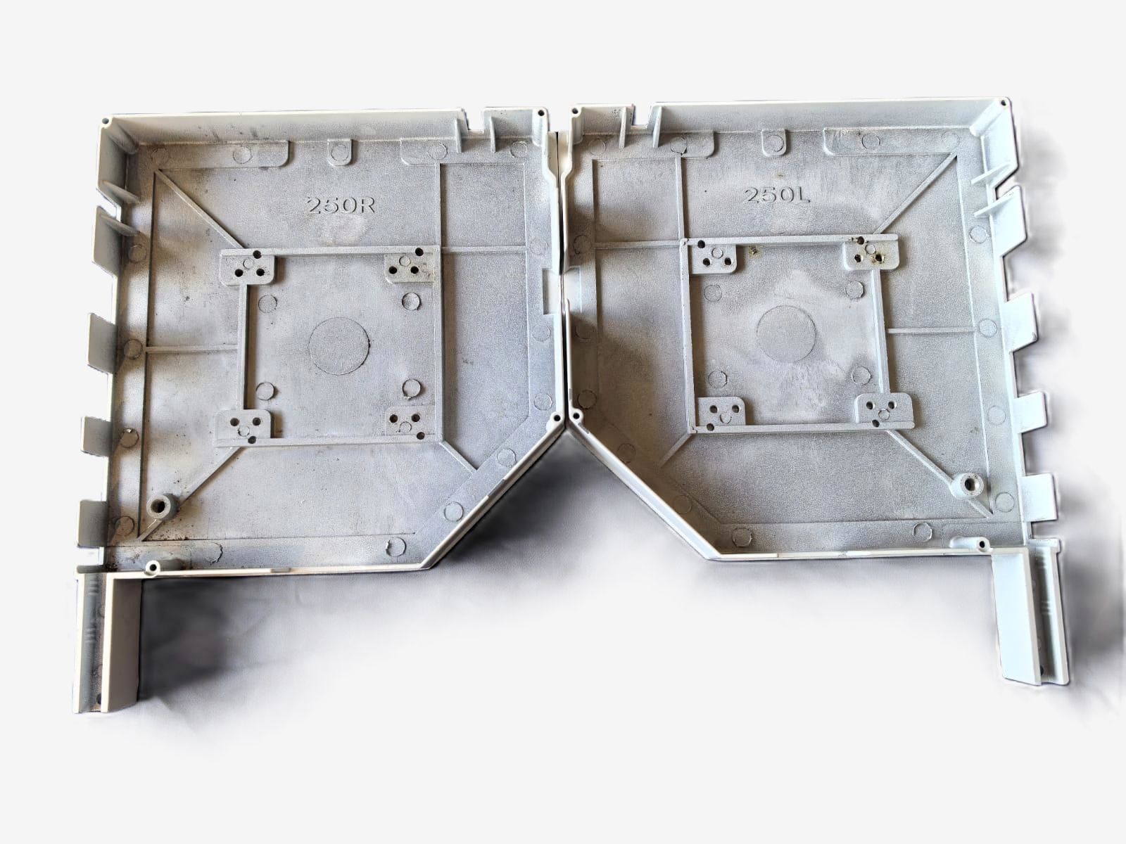 TAPA LATERAL CAJA DE ALUMINIO