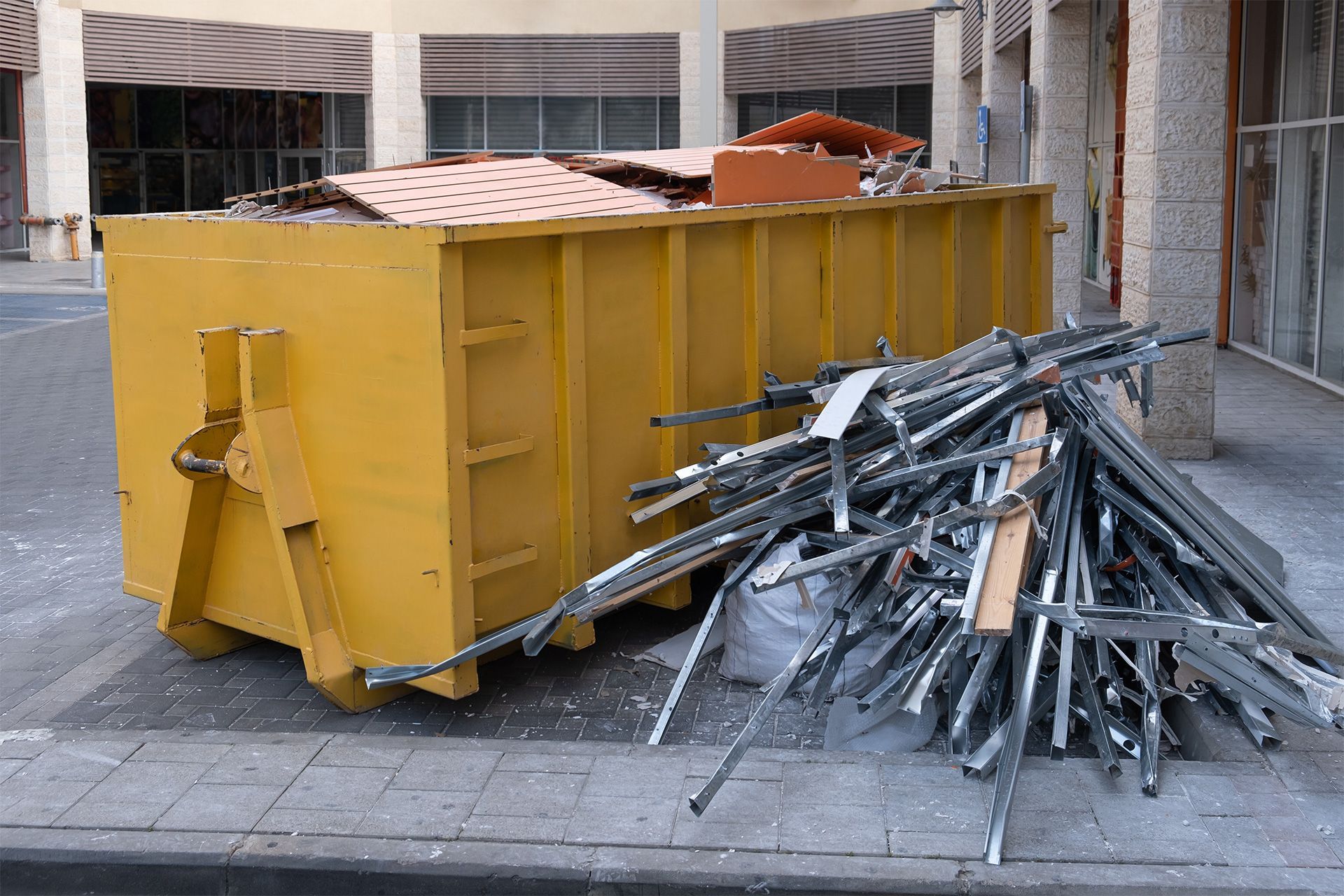 metal and other construction debris