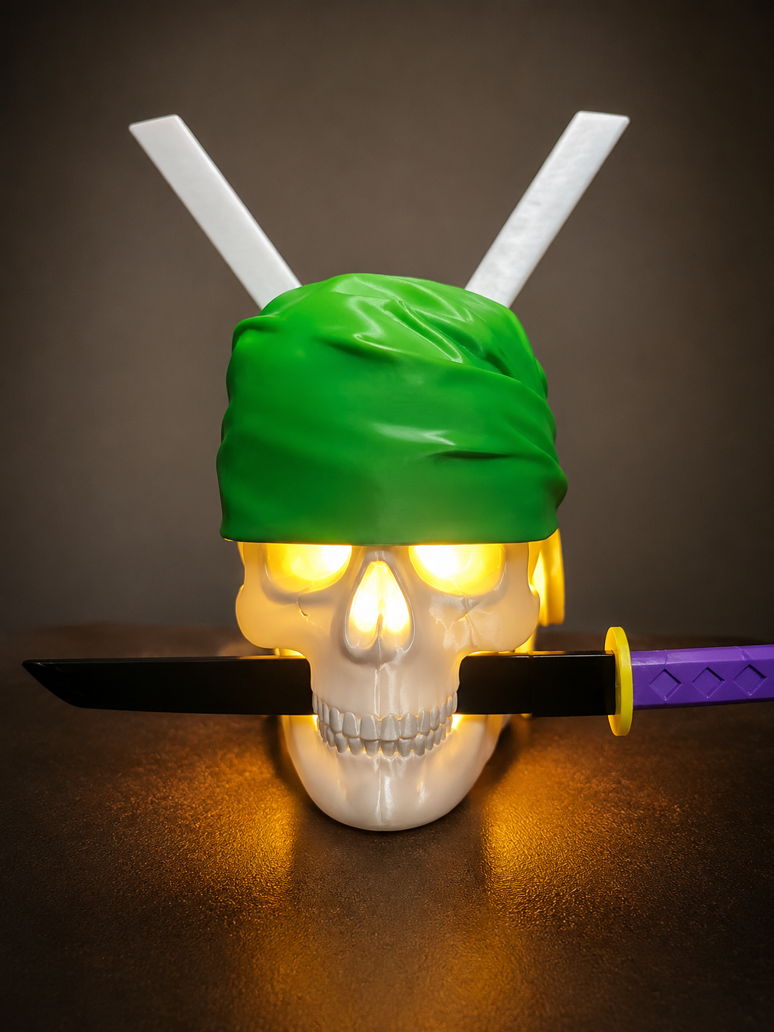 ?☠️ Lámpara 3D Calavera de Zoro – One Piece
