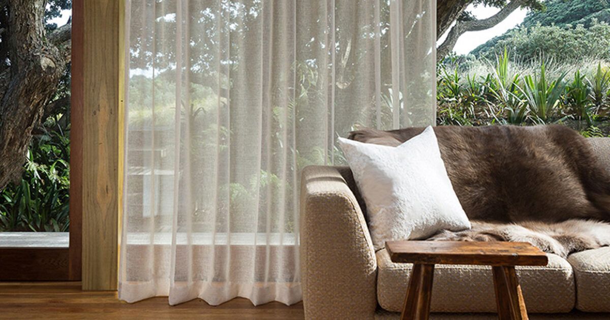 what type of curtains use organza fabric?