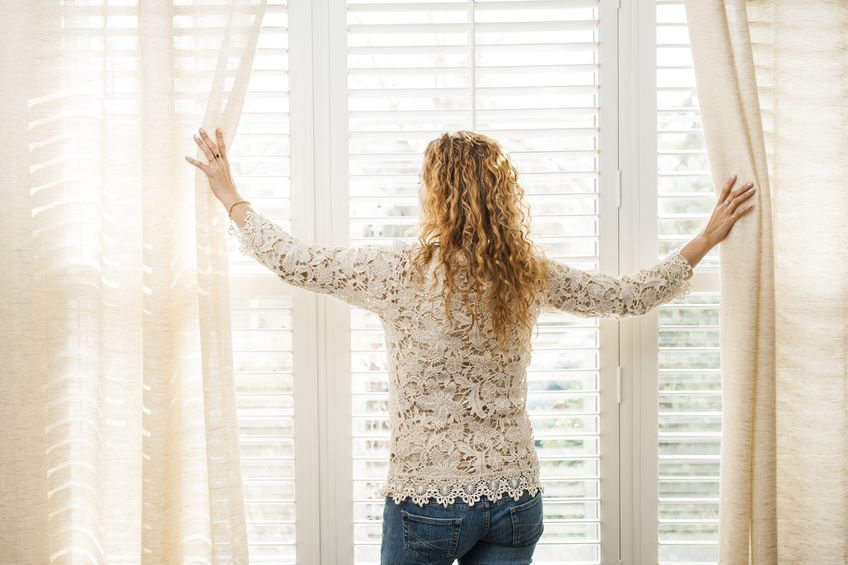 Best Window Treatment Options for Renters