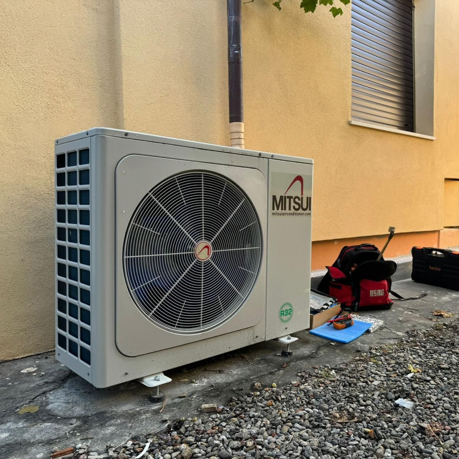 Installazione di pompa di calore Mitsui