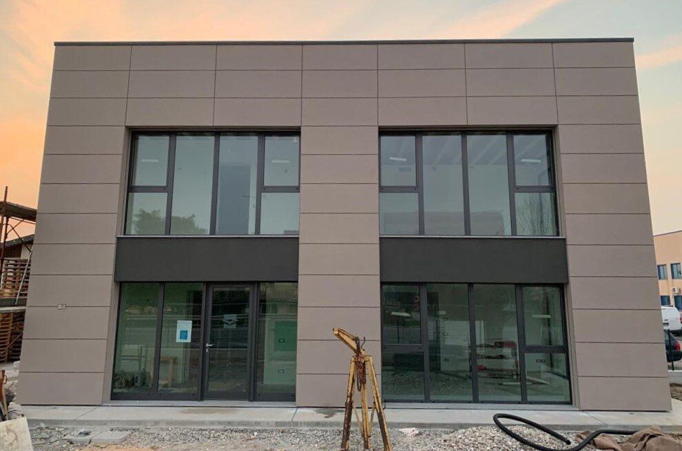 Costruzione con finestre