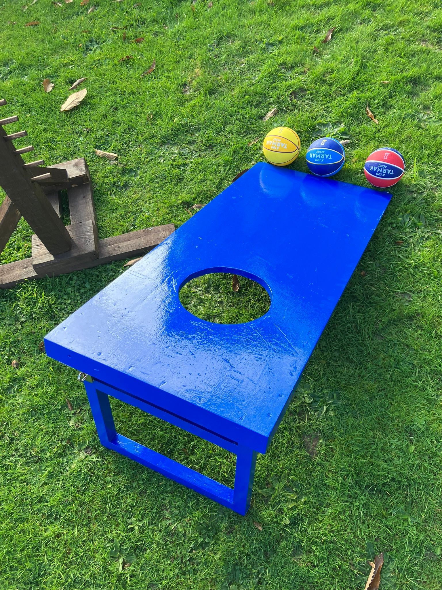 Cornball lawn game hire with the balls.