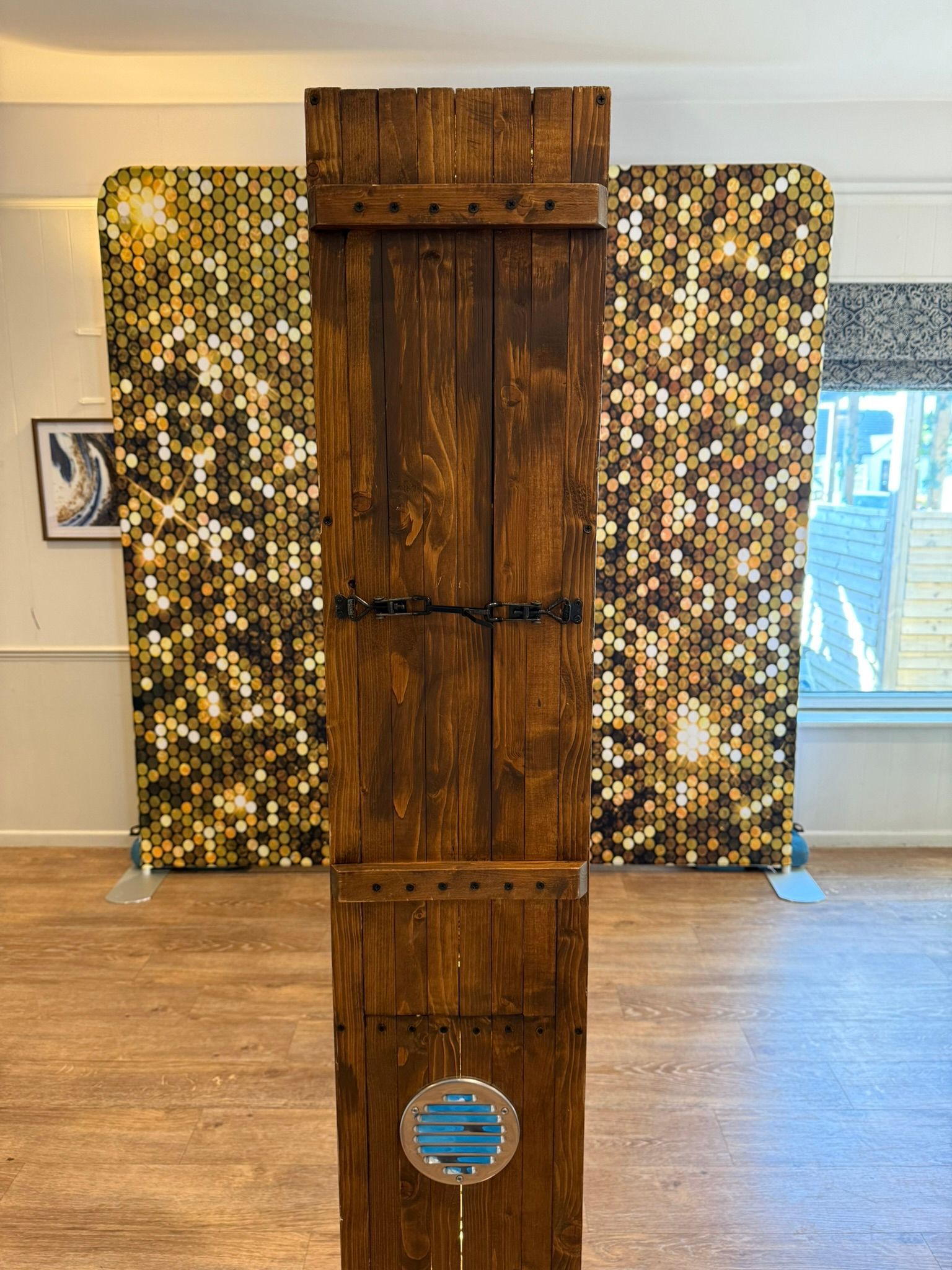 Gold backdrop with our slimline selfie pod for a wedding in Hampshire