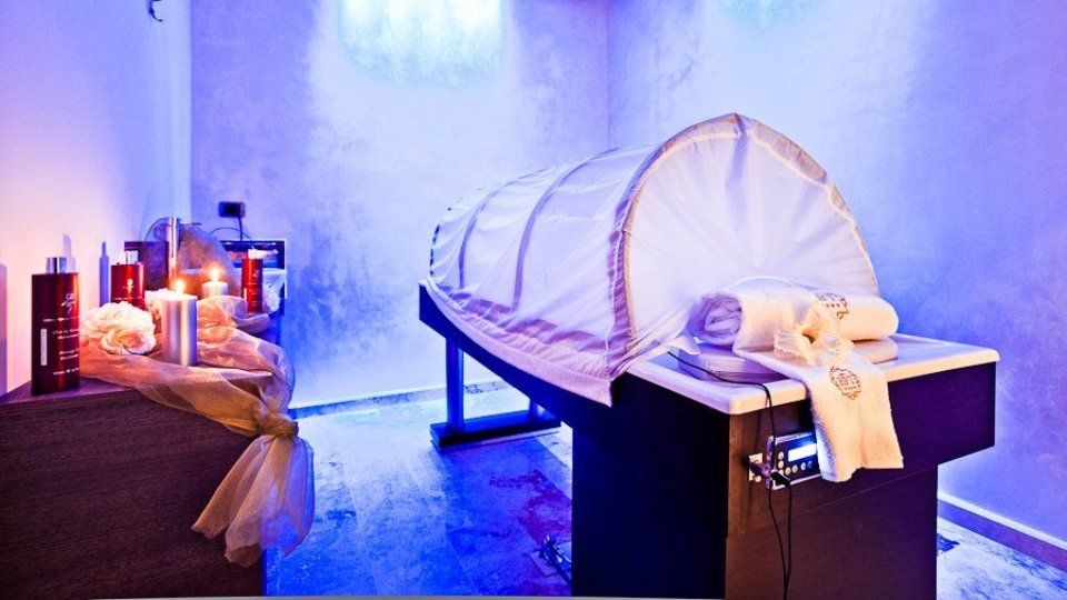 room for chromotherapy