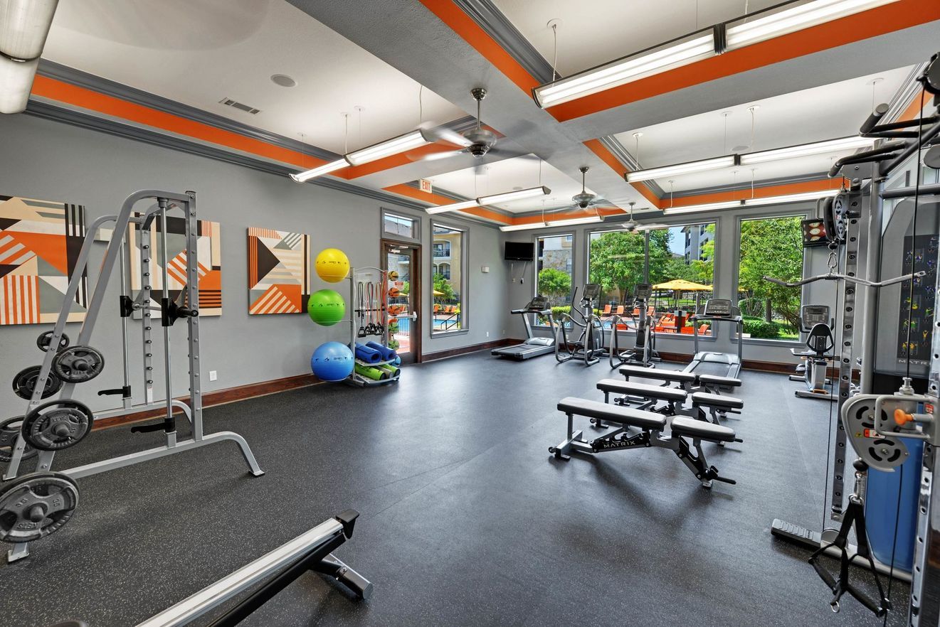 Austin City Lights clubhouse fitness facility