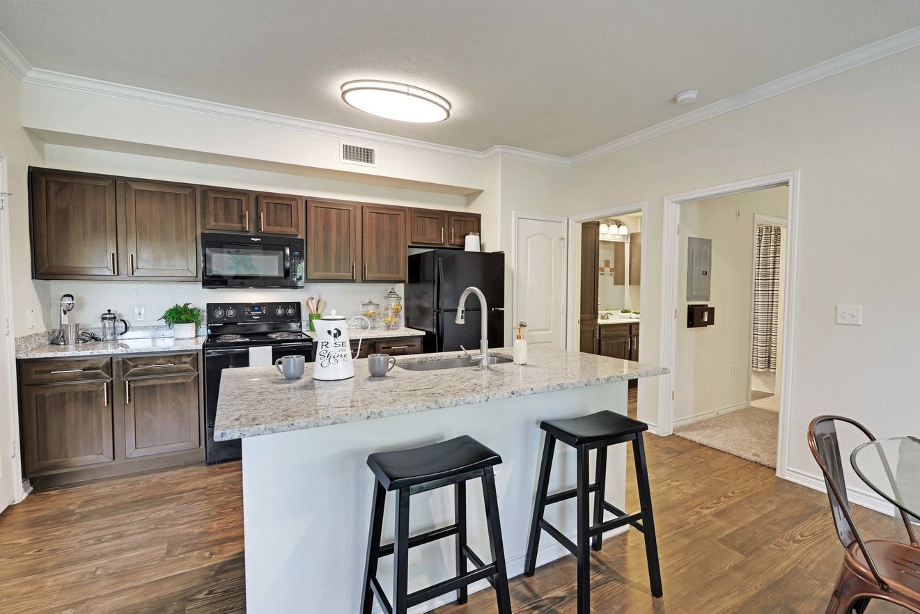 Austin City Lights kitchen bar