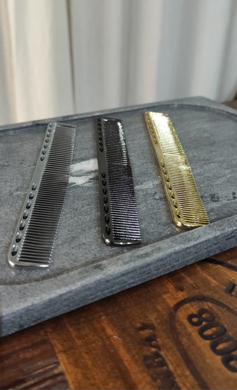 Peine metálico profesional