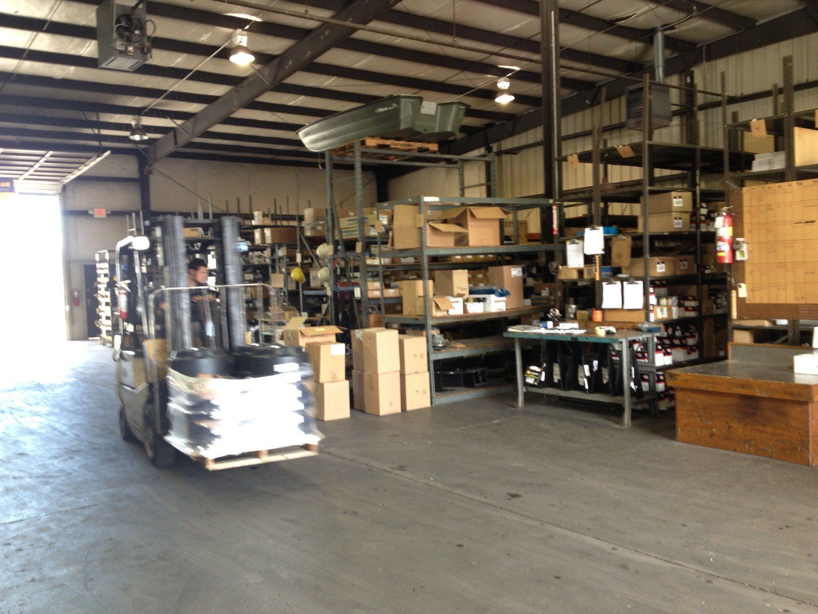 Heavy Tucks Louisville — Wholesale Truck & Trailer Parts in Louisville, KY