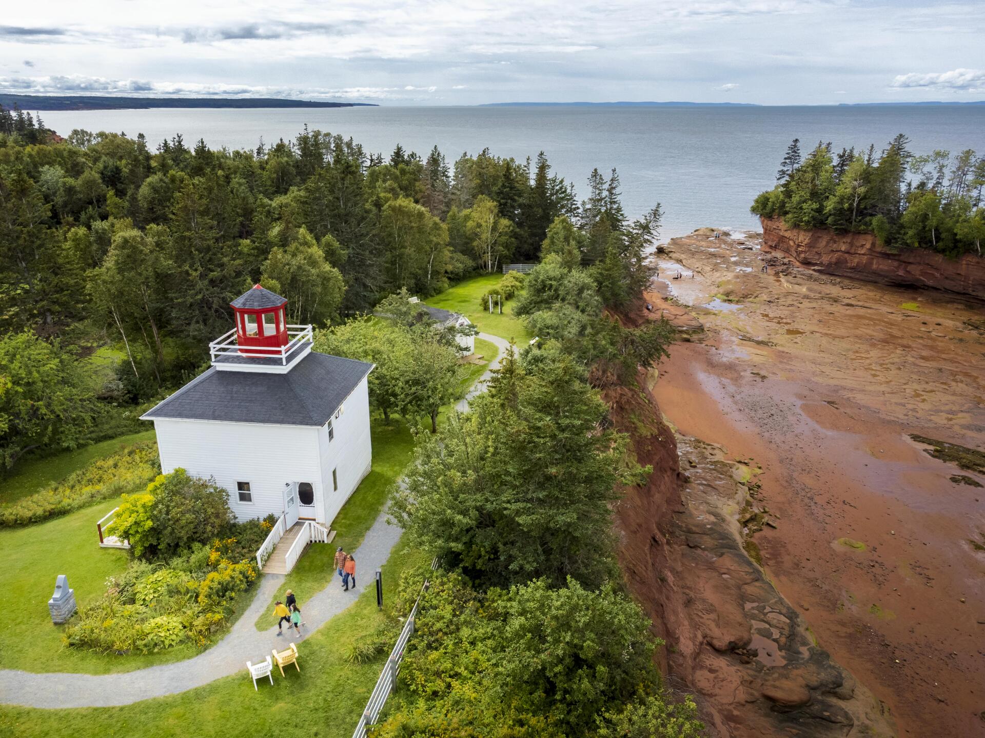 burntcoat head lighthouse