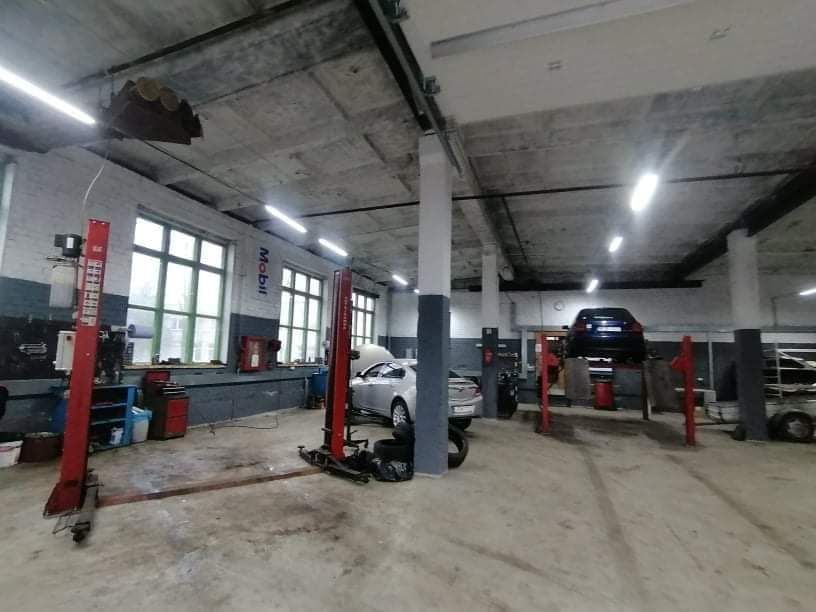 Karautoservisas nuotrauka