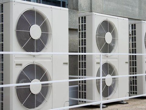 File di unità di aria condizionata 