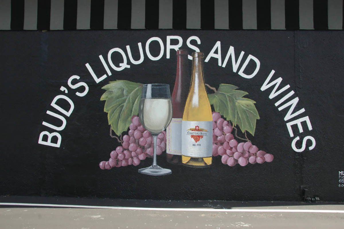 Bud's Liquors and Wines Unique Exterior Signage by Murals & More