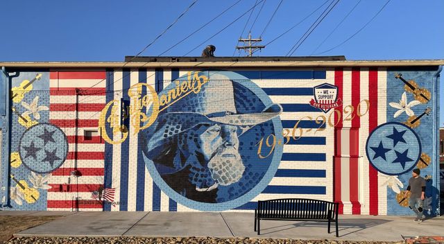 Artist completes first public art mural in Franklin, Tennessee