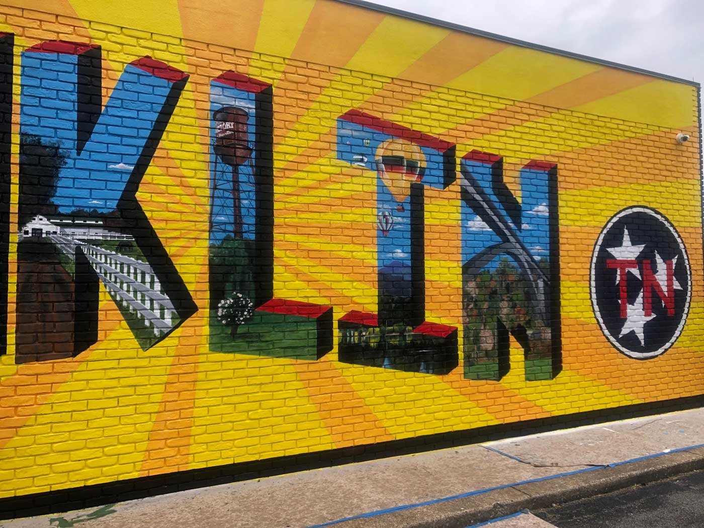 welcome to franklin tn custom exterior mural art tourist attraction after image right side