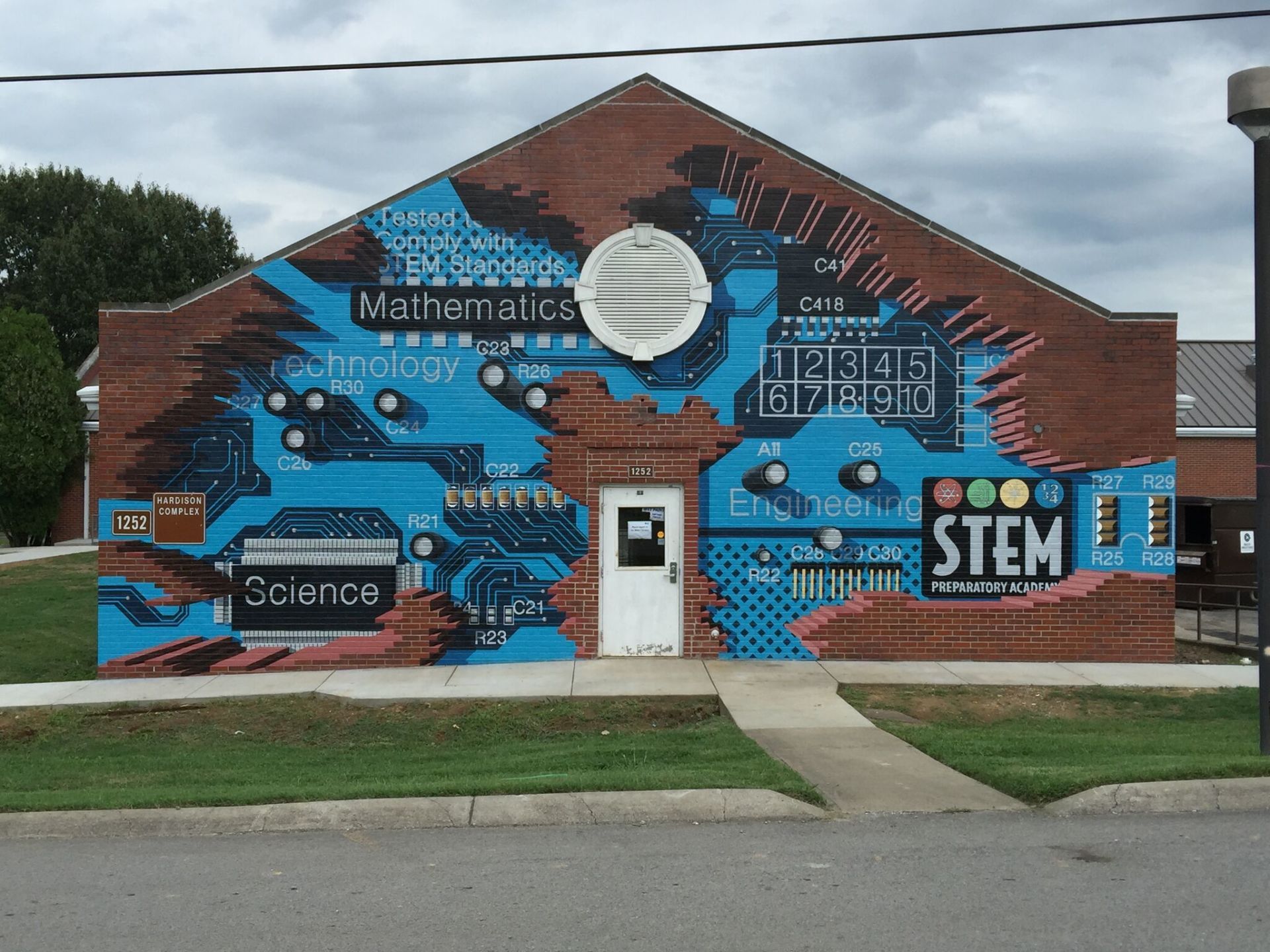 Amazing Nashville STEM Preparatory Academy School Exterior Mural